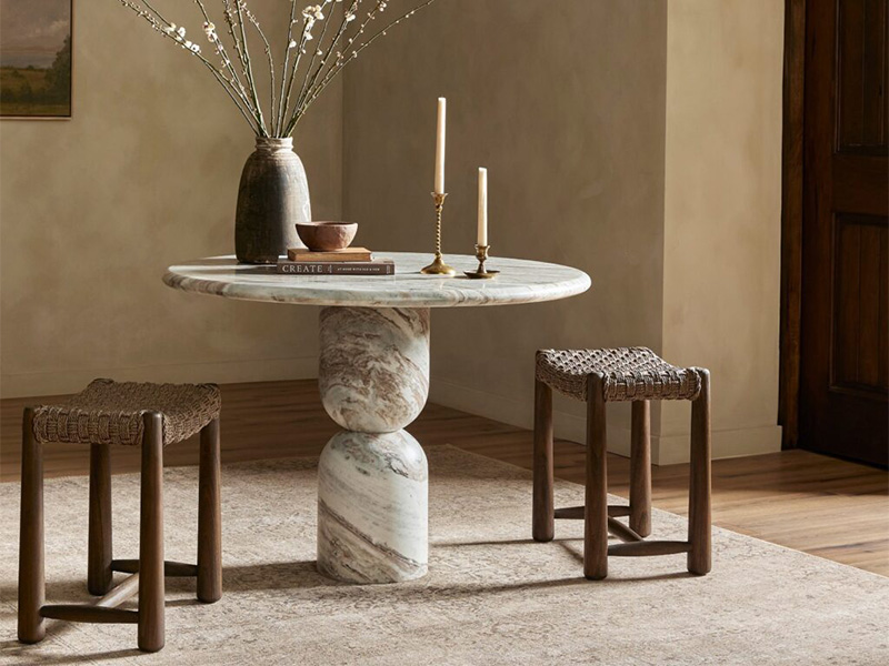 Four-Hands-Amber-Lewis-3-scaled