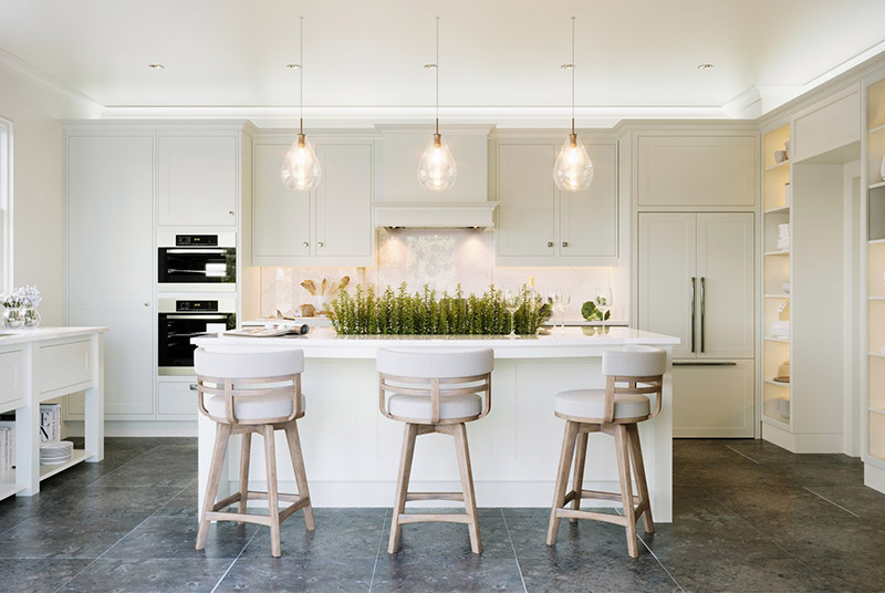 Arya Swivel Solid Wood Bar Stool