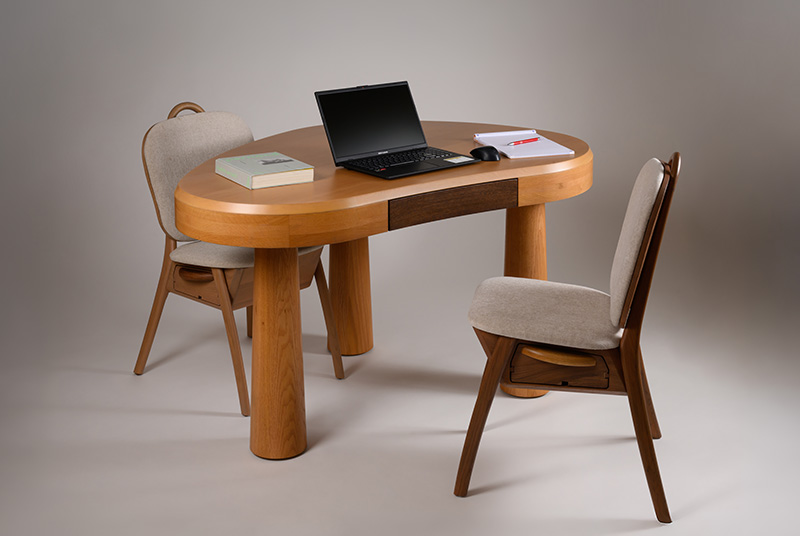 Pelican Storage Chair